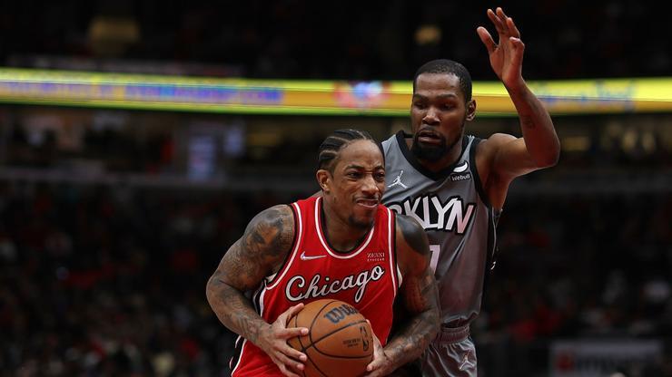DeMar DeRozan Breaks Wilt Chamberlain's Record, Kevin Durant Shows Love