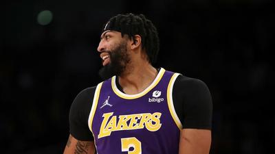 Anthony Davis & The Lakers Hit With Some Bad News