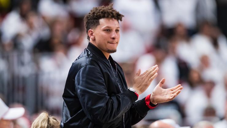 Patrick Mahomes Reportedly Never Told Fiancee & Brother To Stop Attending Games