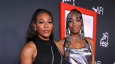 Serena Williams Calls Out "New York Times" For Confusing Her With Sister Venus