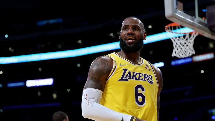 LeBron James Reacts To Dropping 56 Points On The Warriors