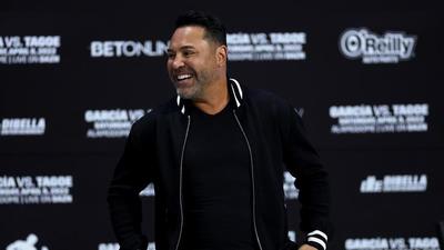 Oscar De La Hoya Serves Up Massive Jake Paul Hot Take