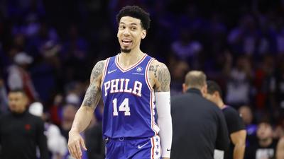 Danny Green Defends James Harden Against Haters With LeBron James Comparison