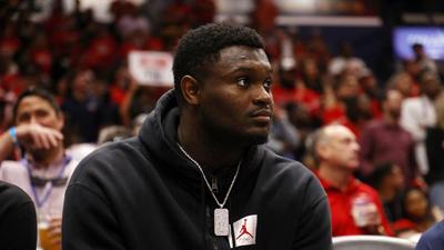 Zion Williamson Excites Fans After Workout At Duke