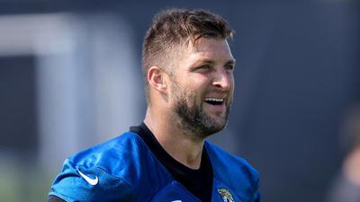 Tim Tebow Gives Honest Thoughts On Tom Brady's Broadcast Career