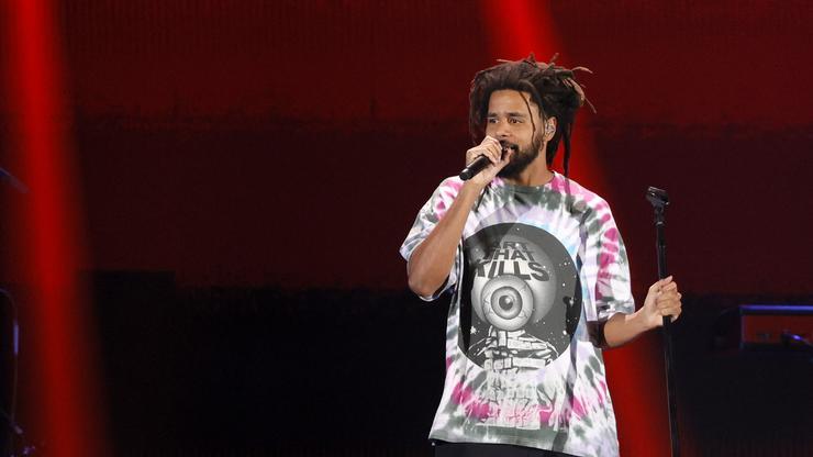J. Cole Hits Back-To-Back Threes In The CEBL: Watch