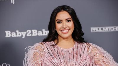 Vanessa Bryant Checks Out Gorgeous Kobe & Gianna Mural In Philadelphia