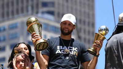 Steph Curry Hilariously Curves Fan Who Tried To Kiss Him