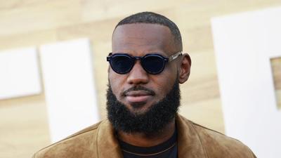 LeBron James Is Blocking Out The Negativity