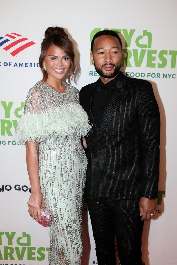 John Legend & Chrissy Teigen Share First Photo Of Newborn Daughter