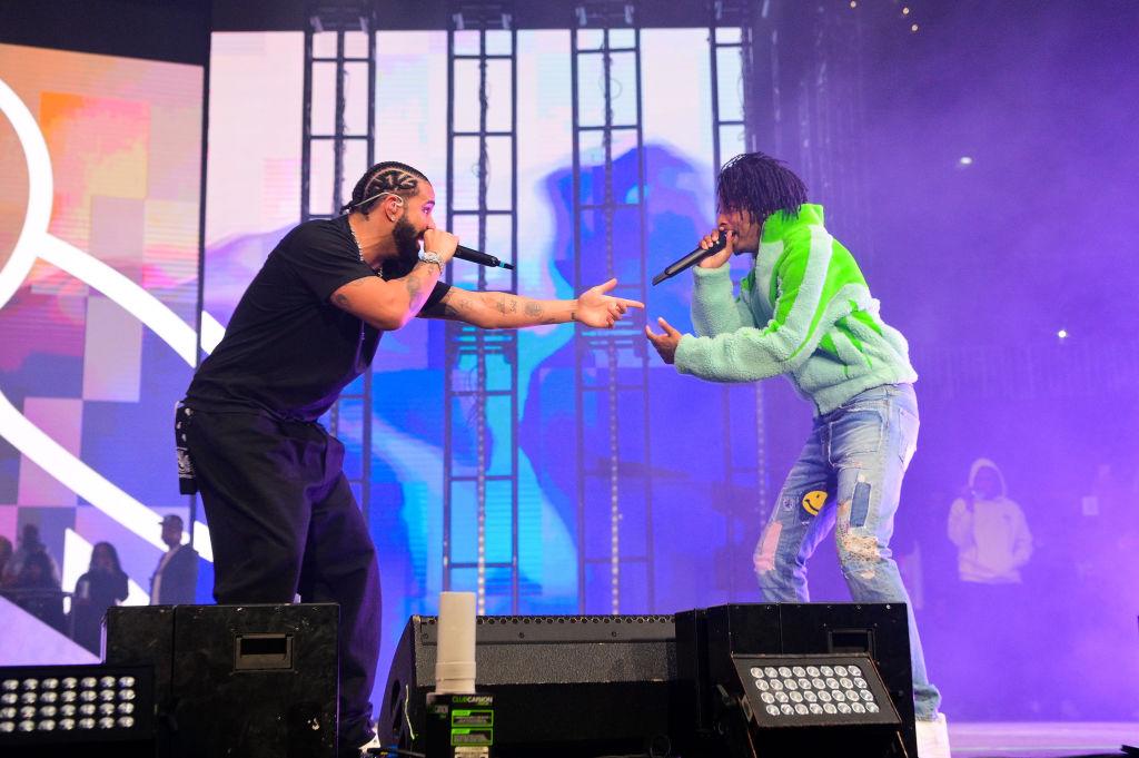 Drake Brings Out 21 Savage & Dipset At Apollo Theater