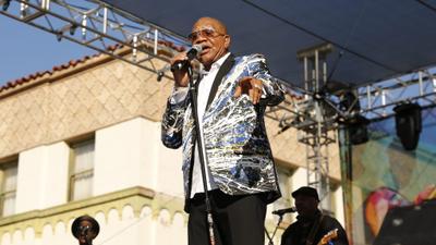 Lenny Williams’ New Video For “She Took My Drawers” Sparks Hilarious Reactions