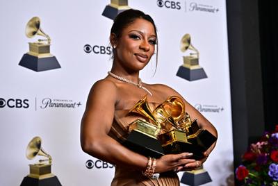Victoria Monét’s “On My Mama” Officially Goes Platinum
