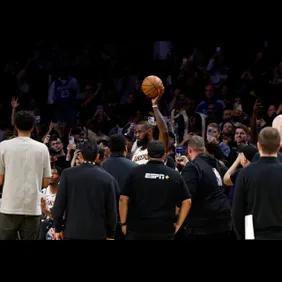 LeBron James Makes NBA History, Surpasses 40,000 Career Points