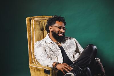 Premiere: Pastor Mike Jr. And Big Boi Keep A Bible For Survival In “He Got Me”