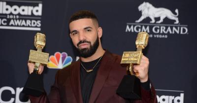 Red Hot Chili Peppers Clown Drake With Kendrick Lamar Meme After Their Toronto Shows