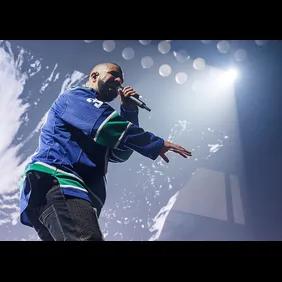 Drake Accused Of Releasing “Blue Green Red” Without Clearing Sample