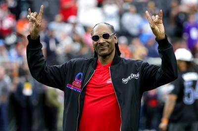 Snoop Dogg And Death Row Records Inks Massive Publishing Deal With Reservoir Media