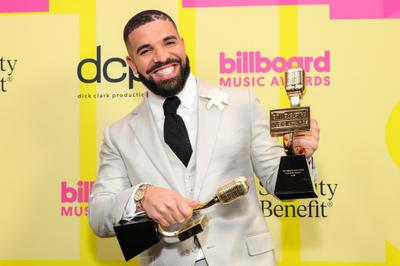 Drake Named Top R&B/Hip-Hop Artist At 2024 Billboard Awards