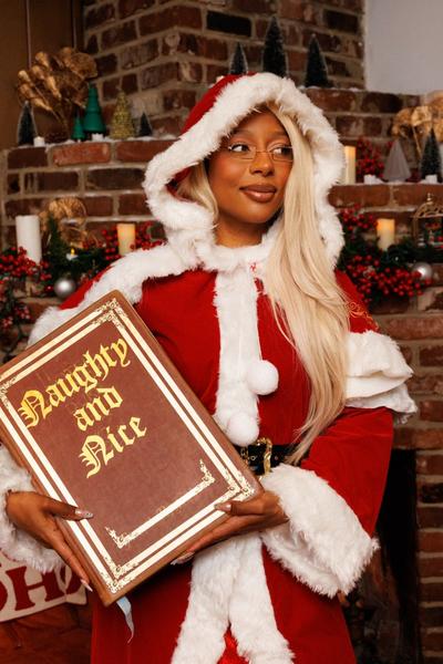 Victoria Monét Gifts Fans ‘Jaguar II Christmas’ Orchestral Arrangement Album