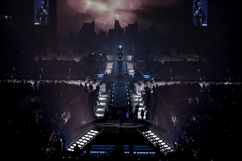 The Weeknd Embraces Full-Fledged Pop Star Status During 2-Night Chicago Stand