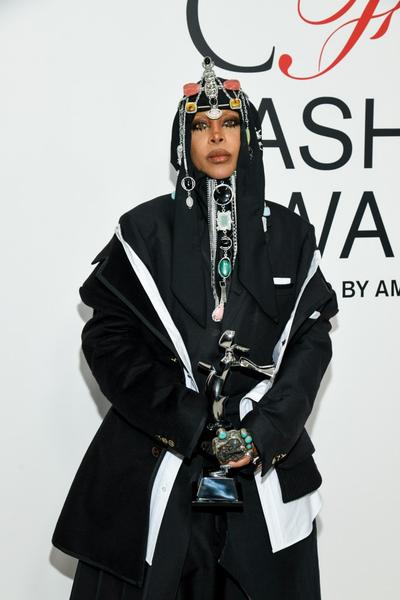 Erykah Badu Unloaded ‘Mama’s Gun’ At ‘The Return Of Automatic Slim’ Tour’s Opening Night 